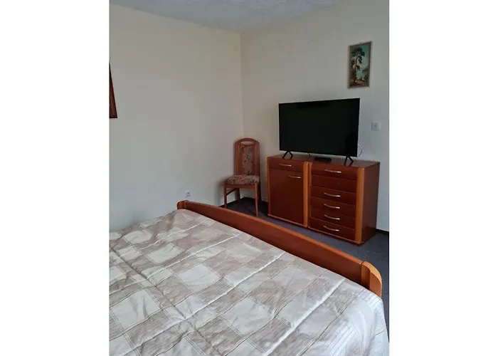 At Bauernsee Modern Retreat Kagel